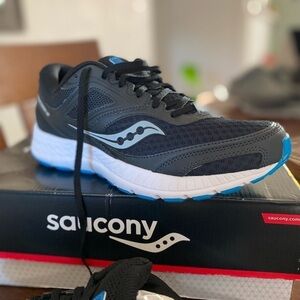 SAUCONY Versafoam Cohesion 12 Black/Blue Men size 8 NIB running shoe